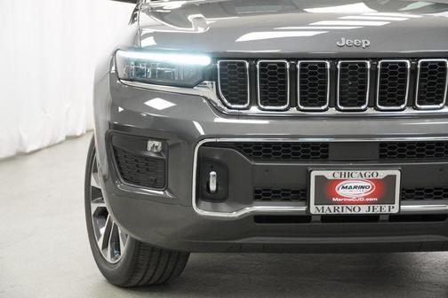 2022 Jeep Grand Cherokee Overland