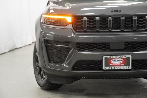2026 Jeep Grand Cherokee Altitude
