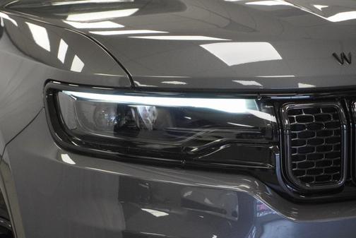 2024 Jeep Wagoneer L Series II Carbide 4x4