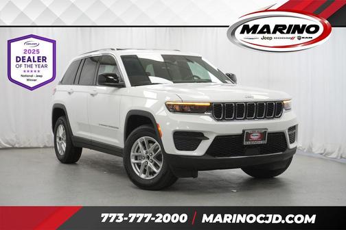 Bright White Clearcoat 2026 Jeep Grand Cherokee Altitude