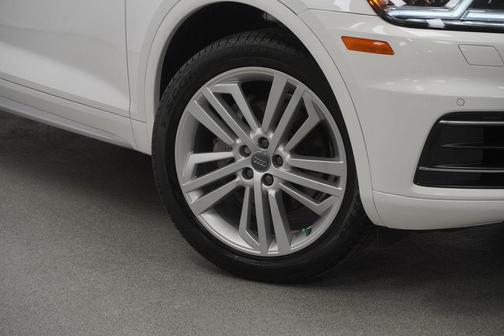 Ibis White 2019 Audi Q5 2.0T Premium Plus