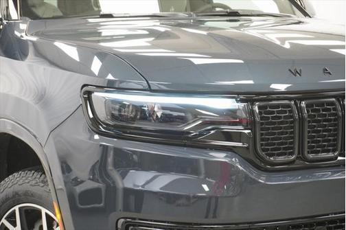 2025 Jeep Wagoneer Series II Overland 4x4