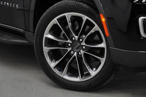 2022 Jeep Wagoneer Series II 4x4