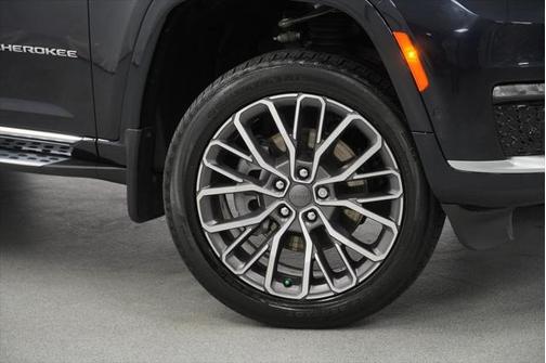 2023 Jeep Grand Cherokee L Summit Reserve