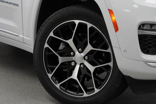 2022 Jeep Grand Cherokee 4xe Summit Reserve