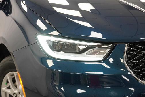 2025 Chrysler Pacifica L