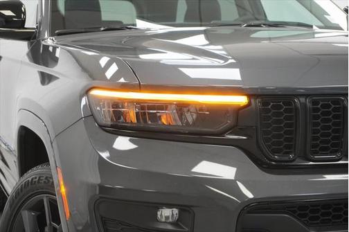 2023 Jeep Grand Cherokee 4xe 30th Anniversary
