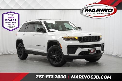 Bright White Clearcoat 2026 Jeep Grand Cherokee Altitude