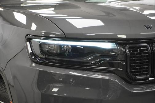 2025 Jeep Wagoneer Series II Overland