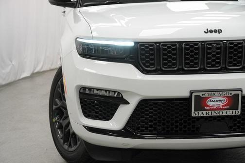 2025 Jeep Grand Cherokee Summit