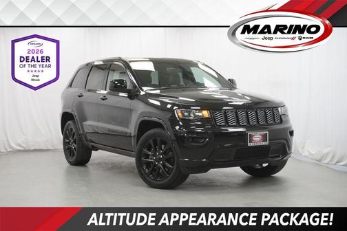 Diamond Black Crystal Pearlcoat 2021 Jeep Grand Cherokee Laredo