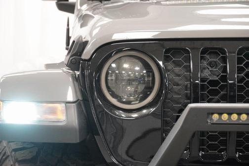 2021 Jeep Gladiator Willys 4x4