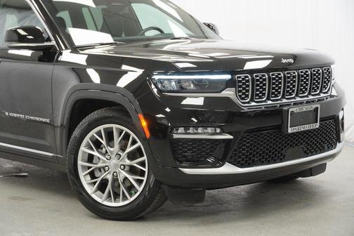 2023 Jeep Grand Cherokee Summit