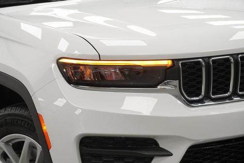 2026 Jeep Grand Cherokee Altitude