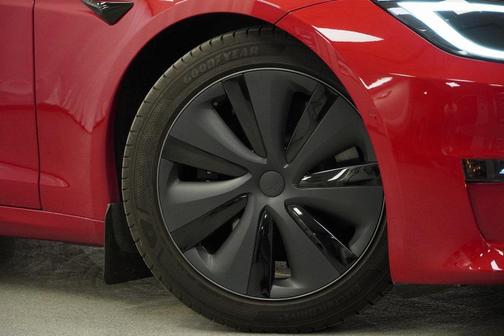 2022 Tesla Model S Base
