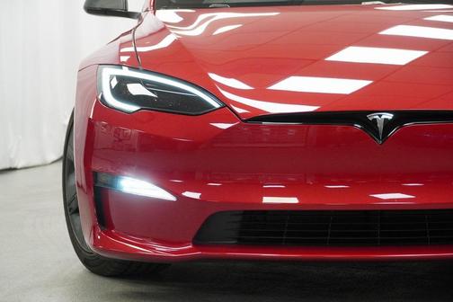 2022 Tesla Model S Base