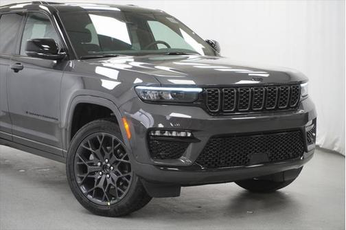 2025 Jeep Grand Cherokee Summit