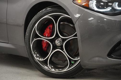 2024 Alfa Romeo Giulia Veloce