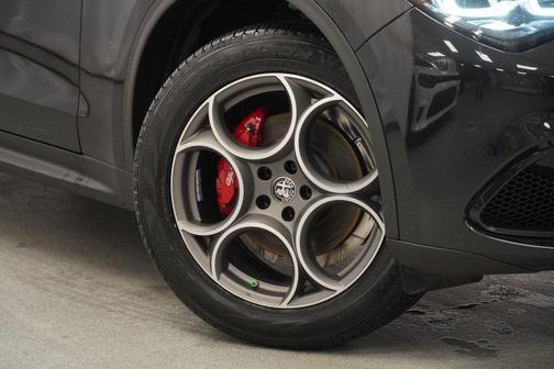 2024 Alfa Romeo Stelvio Sprint AWD