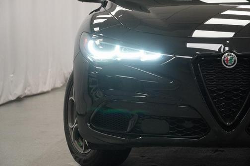 2024 Alfa Romeo Stelvio Sprint AWD