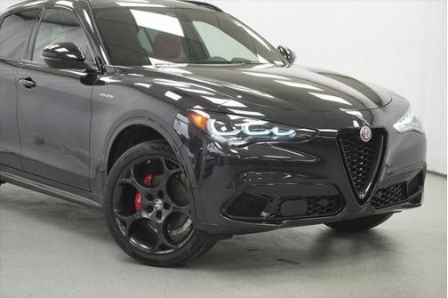 2024 Alfa Romeo Stelvio Veloce AWD