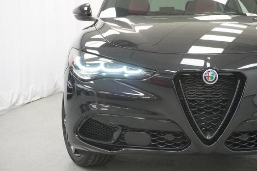 2024 Alfa Romeo Stelvio Veloce AWD