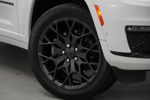 2024 Jeep Grand Cherokee L Summit Reserve