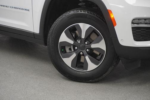 Bright White Clearcoat 2022 Jeep Grand Cherokee 4xe Base
