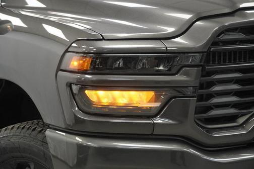 2026 RAM 2500 Black Express Crew Cab 4x4 6'4' Box