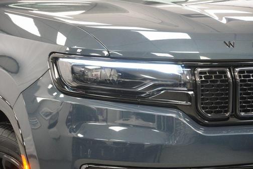 2024 Jeep Wagoneer Series II Carbide
