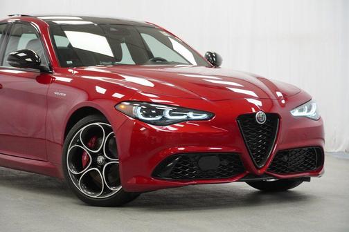 2024 Alfa Romeo Giulia Veloce AWD