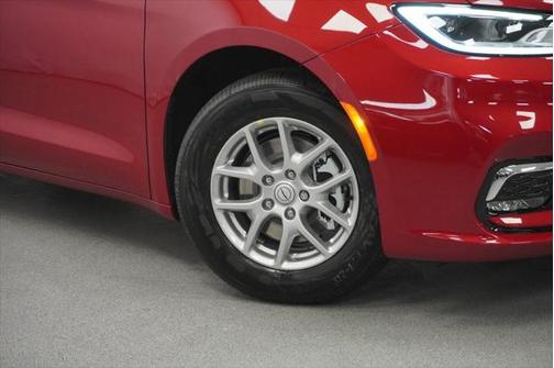 2025 Chrysler Pacifica L