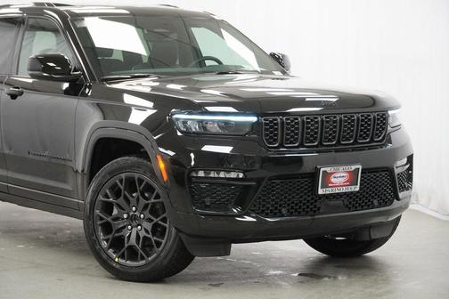 2025 Jeep Grand Cherokee Summit