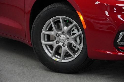 2026 Chrysler Pacifica L