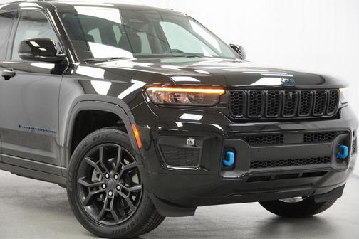 2023 Jeep Grand Cherokee 4xe 30th Anniversary