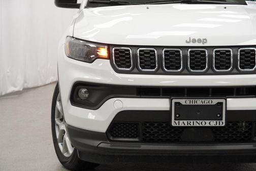 2024 Jeep Compass Latitude Lux