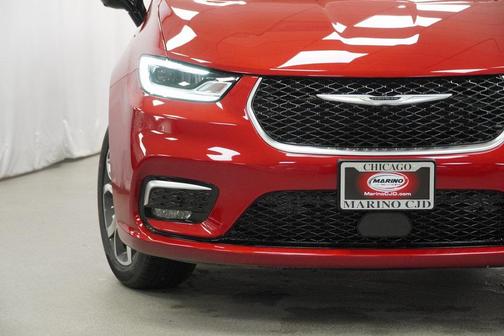 2026 Chrysler Pacifica L