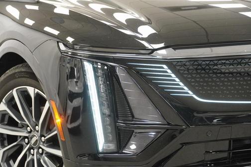 2024 Cadillac LYRIQ Sport