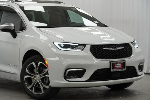 2026 Chrysler Pacifica L