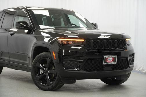 2023 Jeep Grand Cherokee Altitude