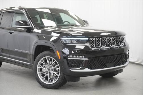 2025 Jeep Grand Cherokee Summit