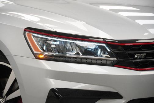 2018 Volkswagen Passat 3.6L V6 GT