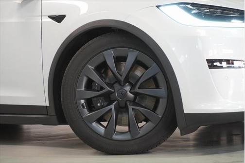 2022 Tesla Model X Plaid Tri Motor All-Wheel Drive