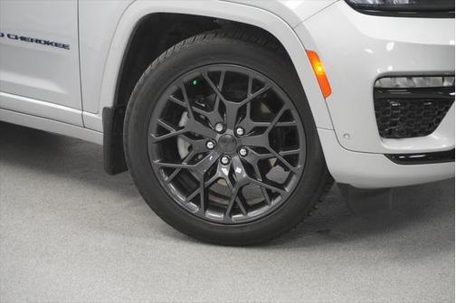 2023 Jeep Grand Cherokee 4xe Summit Reserve
