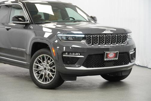 2025 Jeep Grand Cherokee Summit