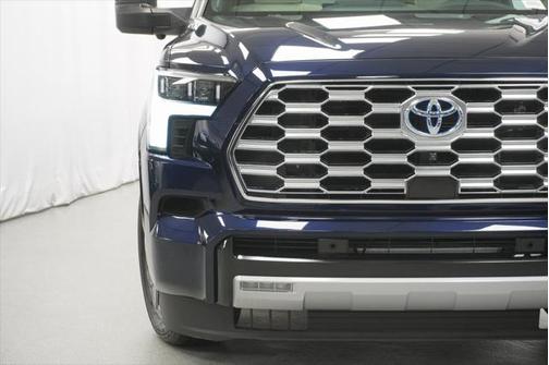2023 Toyota Sequoia Base