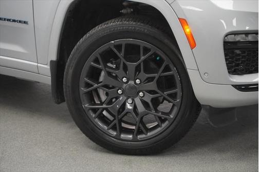 2023 Jeep Grand Cherokee 4xe Summit Reserve