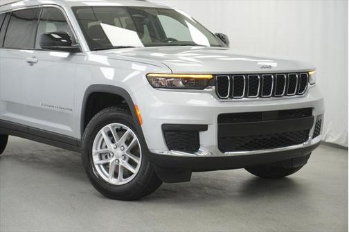 2022 Jeep Grand Cherokee L Laredo
