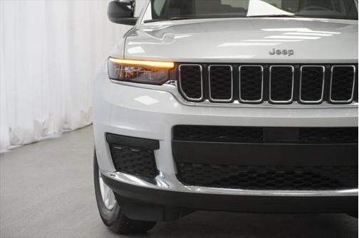 2022 Jeep Grand Cherokee L Laredo