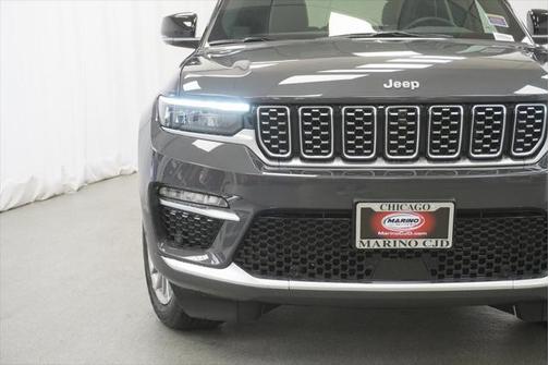 2025 Jeep Grand Cherokee Summit
